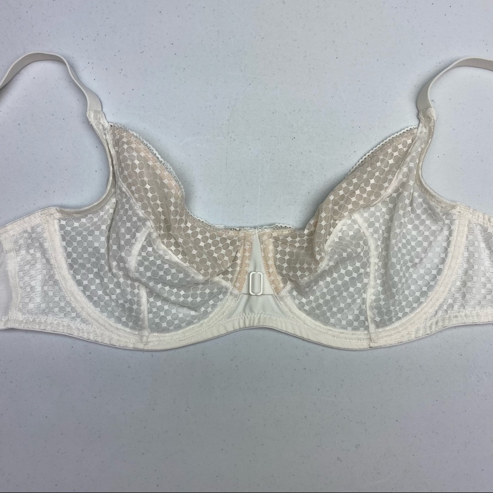 Wonderbra CREM Underwire, 36/38C. *P1055